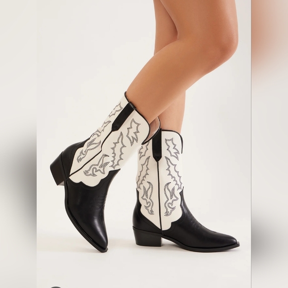 Nine West Yodown Western Booties - Picture 1 of 7
